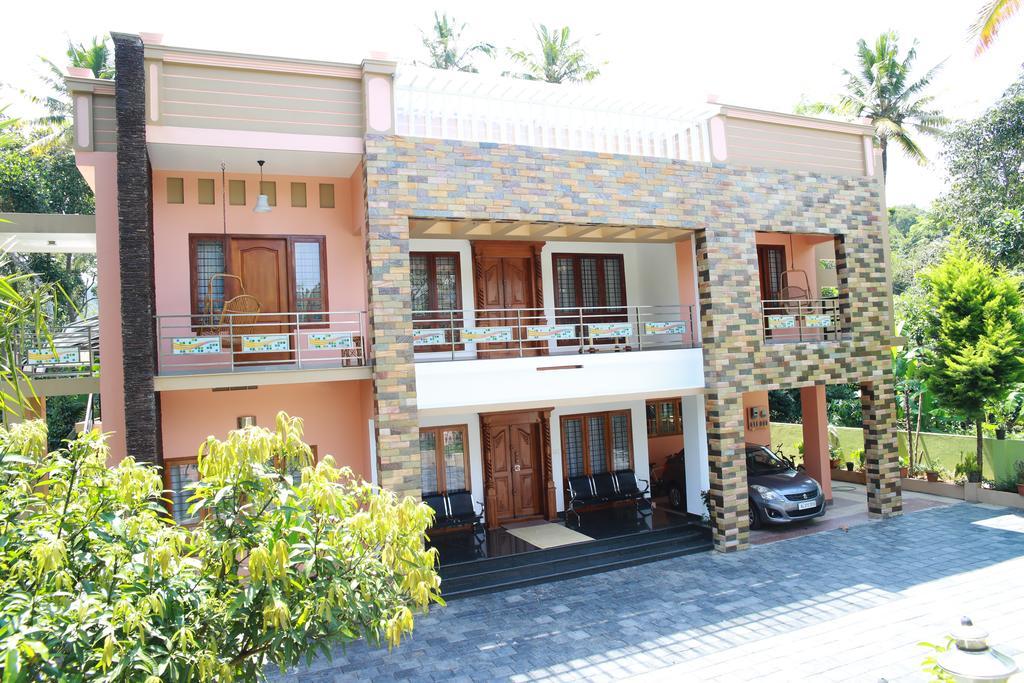 Periyar Villa Home Stay - Thekkady Exterior photo